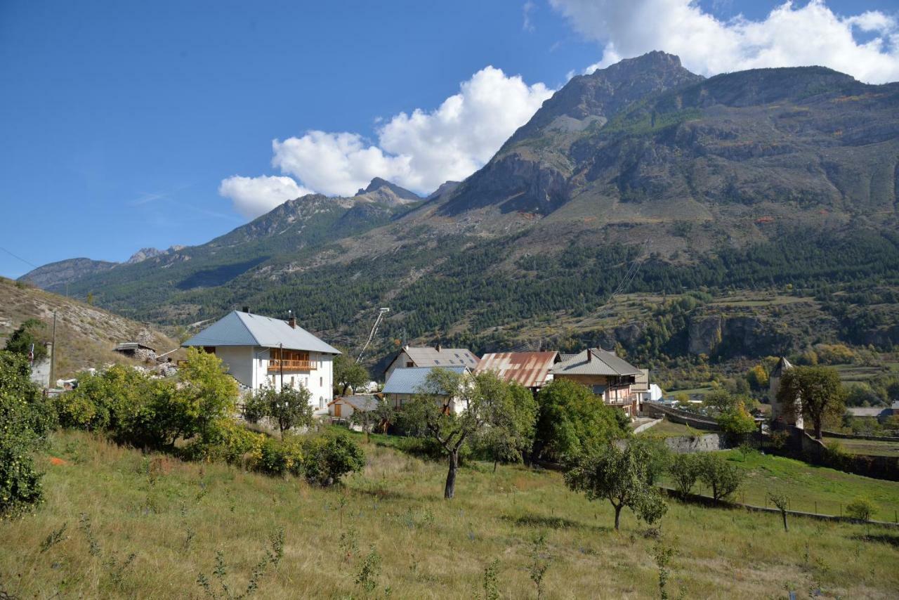 La Maison Abeil LʼArgentière-la-Bessée Eksteriør bilde