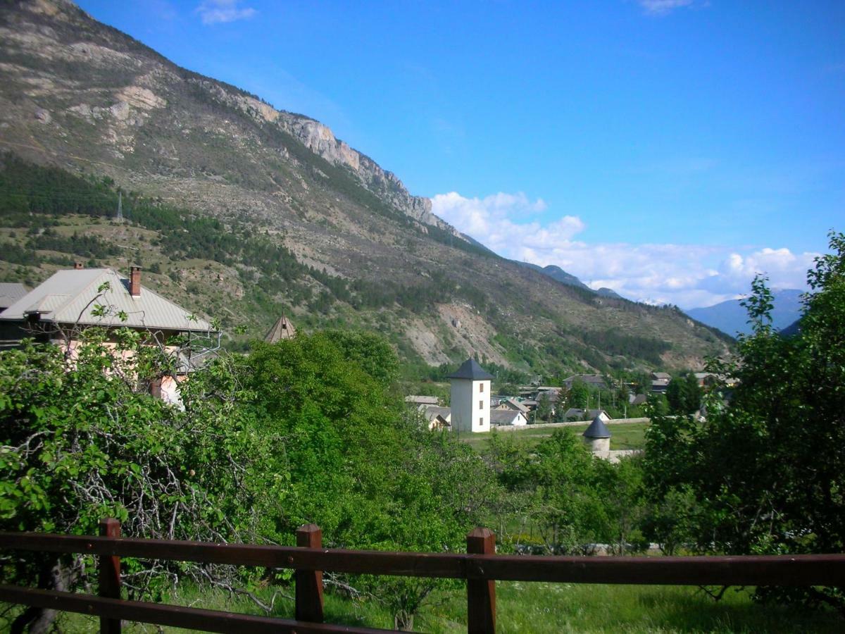 La Maison Abeil LʼArgentière-la-Bessée Eksteriør bilde
